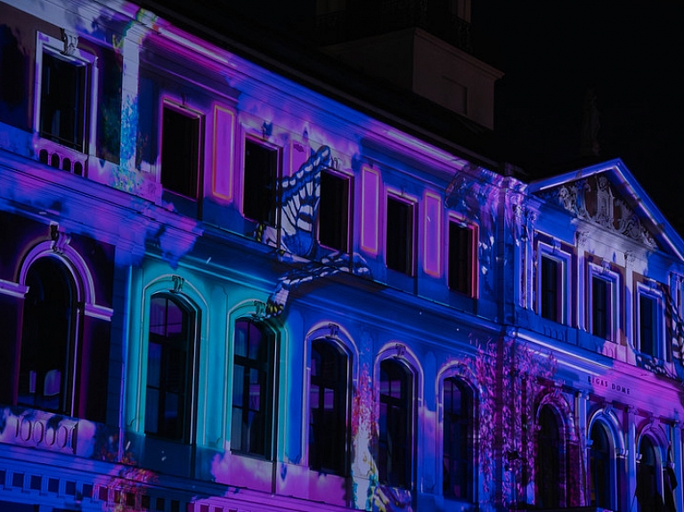 Galvaspilsētā noslēdzies 13. gaismas festivāls “Staro Rīga” (FOTO)