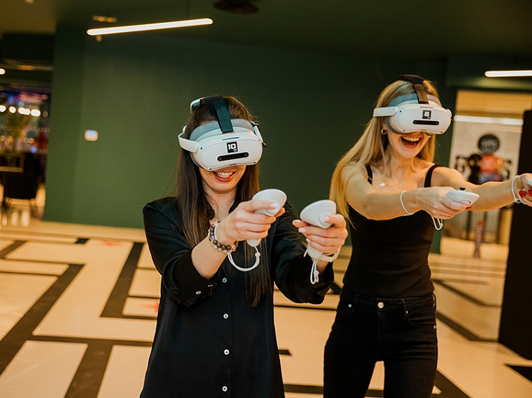 Pirmie soļi virtuālajā realitātē, ko sagaidīt bērniem un pieaugušajiem