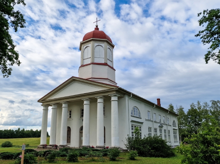 Drustu luterāņu baznīca

