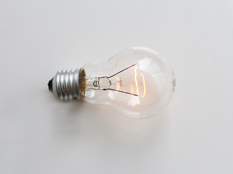Kādu elektrības tarifu izvēlēties jūsu uzņēmumam?