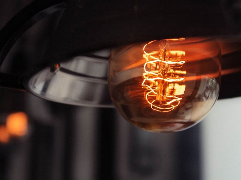 Elektrības rēķina saprašana: kā analizēt un optimizēt izdevumus?