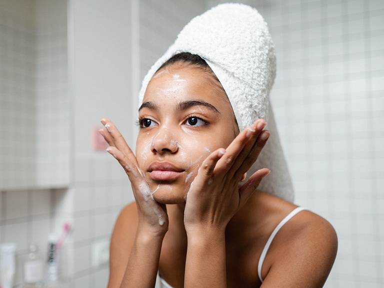 Kas jāzina par pareizu sejas ādas kopšanu?