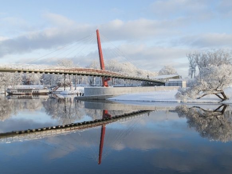 Jāņa Čakstes bulvāris, Mītavas tilts un Pasta sala
