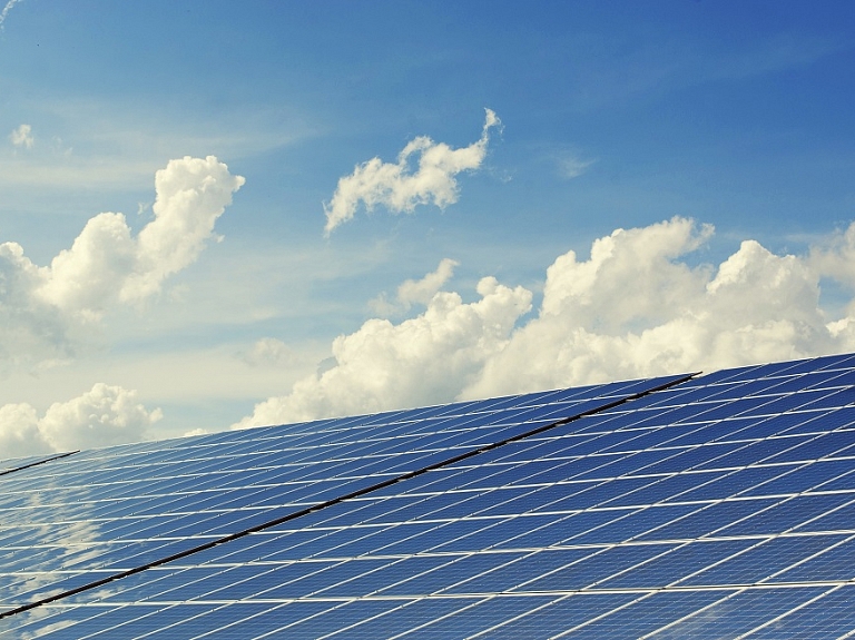Saules enerģija – ikvienam uzņēmumam pieejams resurss