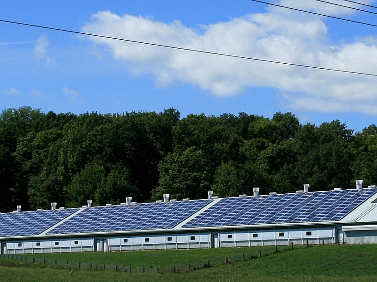 Elektrība no saules paneļiem – ilgtspējīgs risinājums arī jūsu uzņēmumam