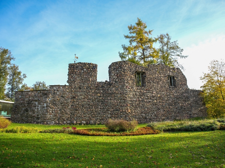 Valmieras Livonijas ordeņa pilsdrupas