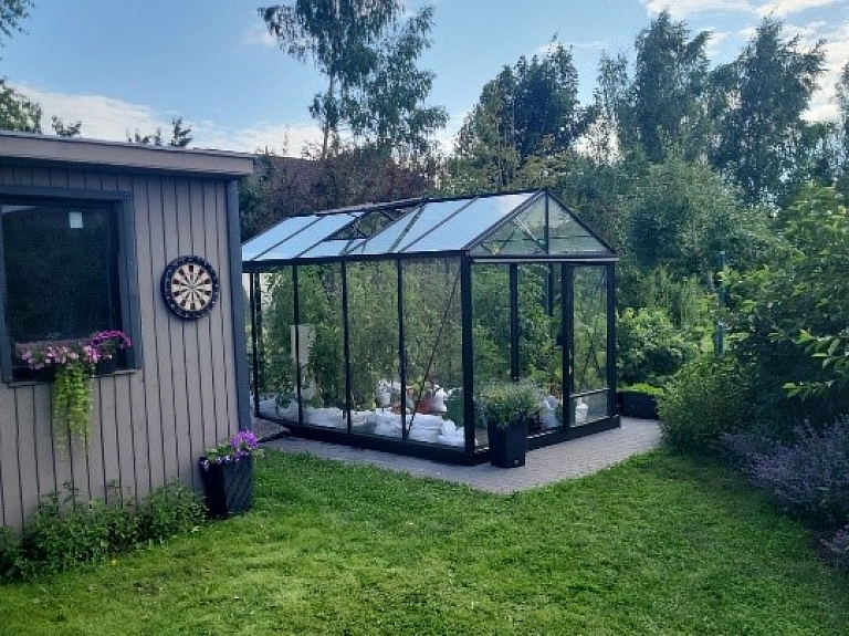 Kā izvēlēties siltumnīcu: 5 svarīgākie iemesli ilgtermiņa rezultātam