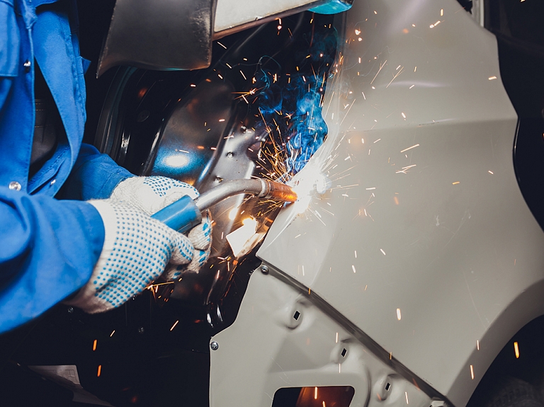Profesionāla auto metināšana – sagatavo savu auto ziemas sezonai!