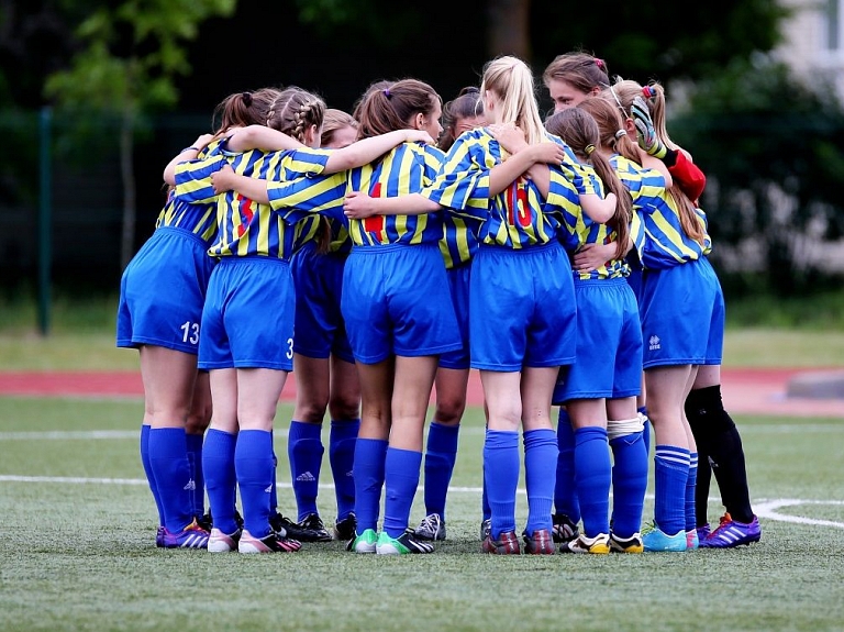Ludza uzņems Latvijas meiteņu futbola čempionāta vecākās grupas sabraukumu

