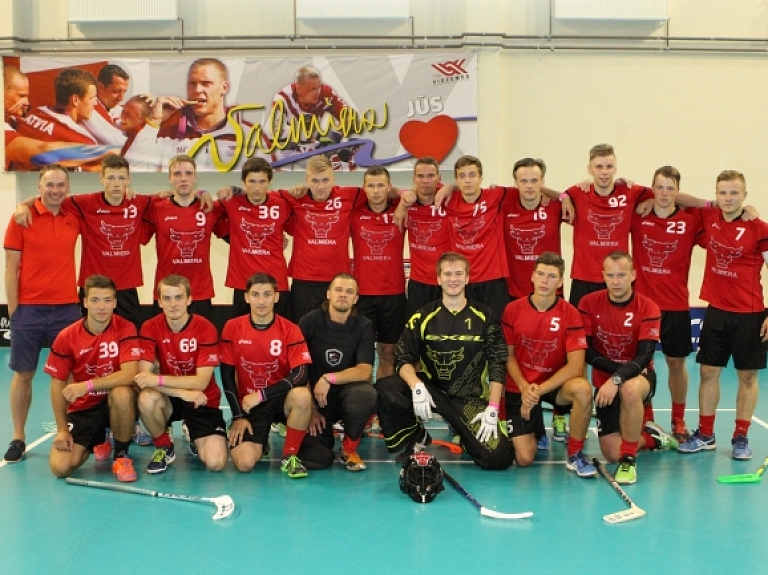 FBK "Valmiera/ViA" triumfē starptautiskā turnīrā florbolā

