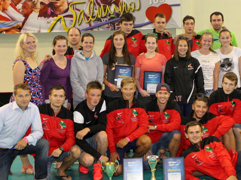 Turnīrā "Latvian Open" "Rubenes" sieviešu komanda otrās, vīrieši - trešie

