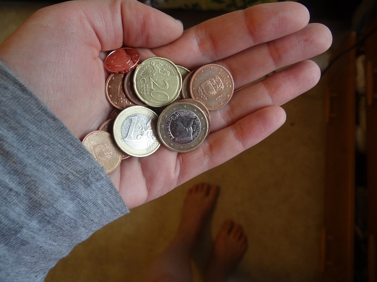 Carnikavas novada skolēni var saņemt atlaidi braukšanas biļetēm

