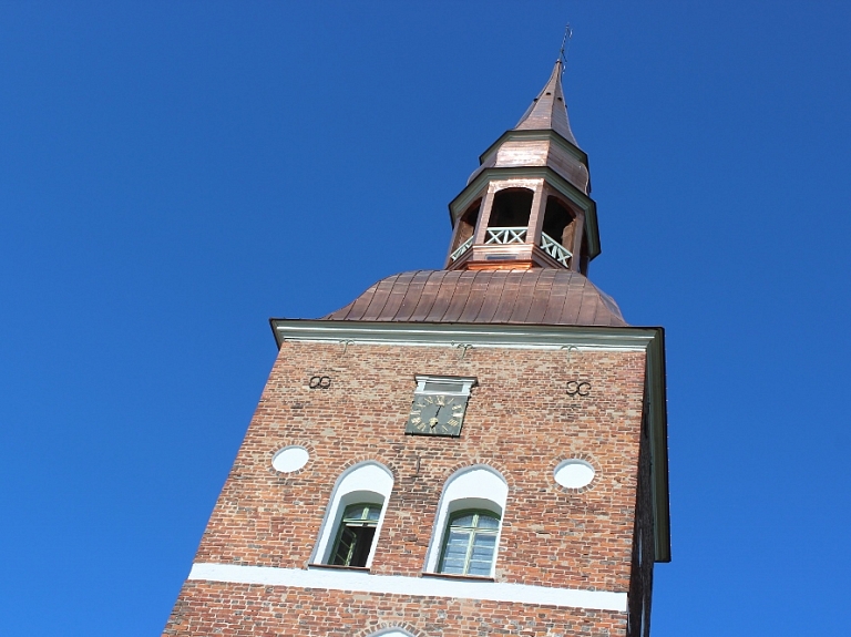 Sīmaņa skola – iesvētes mācības kurss pieaugušajiem

