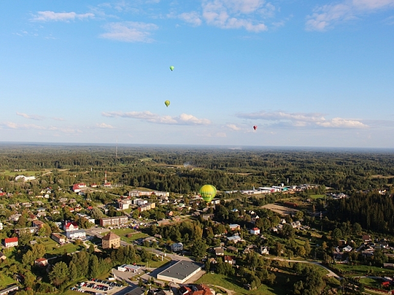 Alūksnē notiks gaisa balonu festivāls

