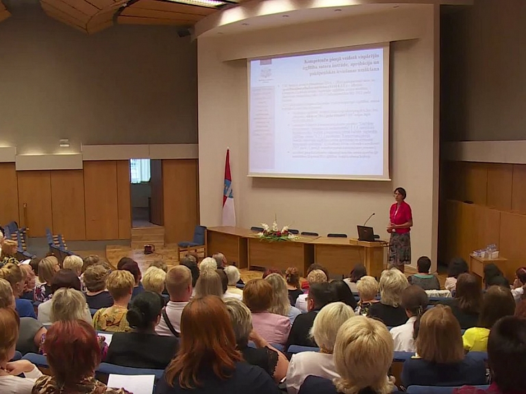 Latgales Reģionālā TV: Daugavpilī pedagogi tikās konferencē

