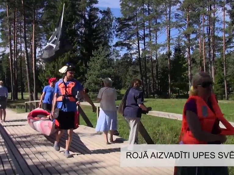 Latgales Reģionālā TV: Rojā aizvadīti upes svētki