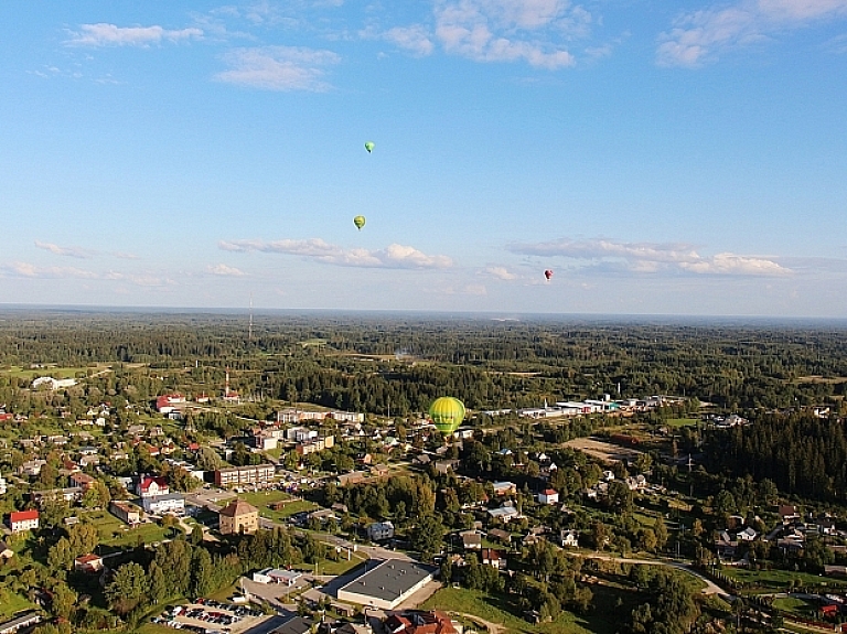 Alūksnē notiks gaisa balonu festivāls

