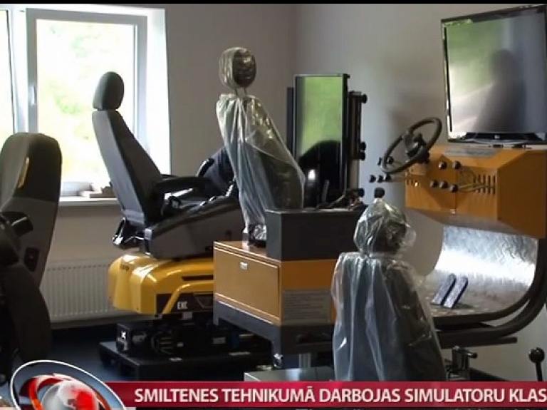 Smiltenes tehnikumā darbojas simulatoru klase   

      
    

