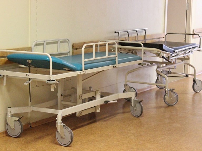 Mainīti pieņemšanas laiki un maksas pakalpojumu cenrādis Vidzemes slimnīcā

