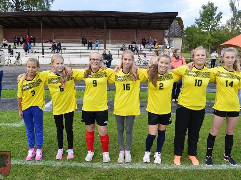 Futbola dienā Balvos piedalījās 210 sportisti

