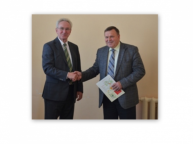 Vācijas pilsētas pārstāvji gūst priekšstatu par Balviem

