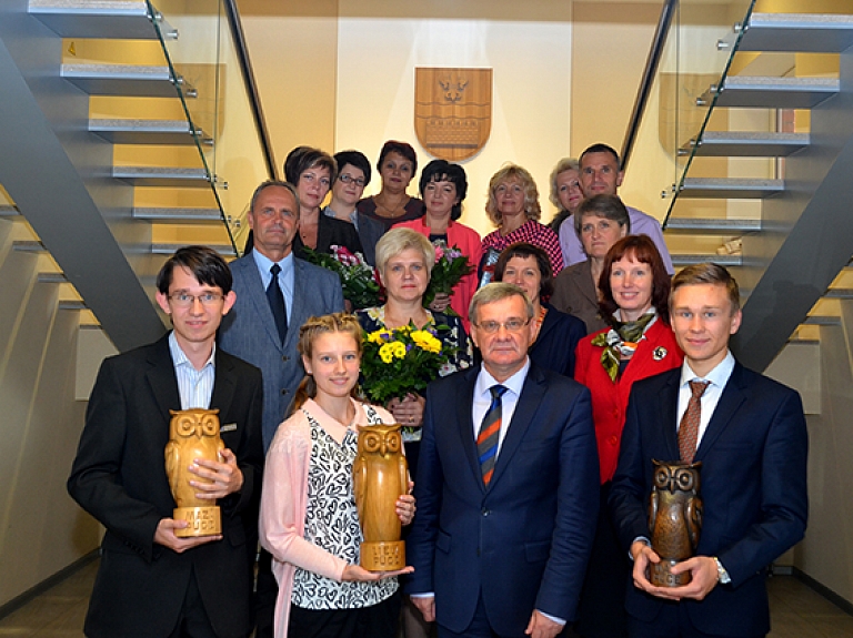 Daugavpils skolas atkal labāko skaitā

