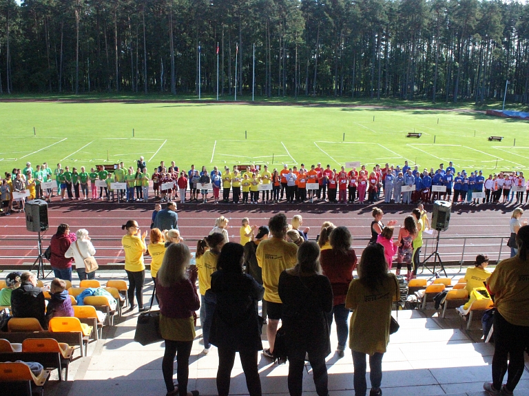 Valmierā sākušās sporta spēles bērniem ar īpašām vajadzībām

