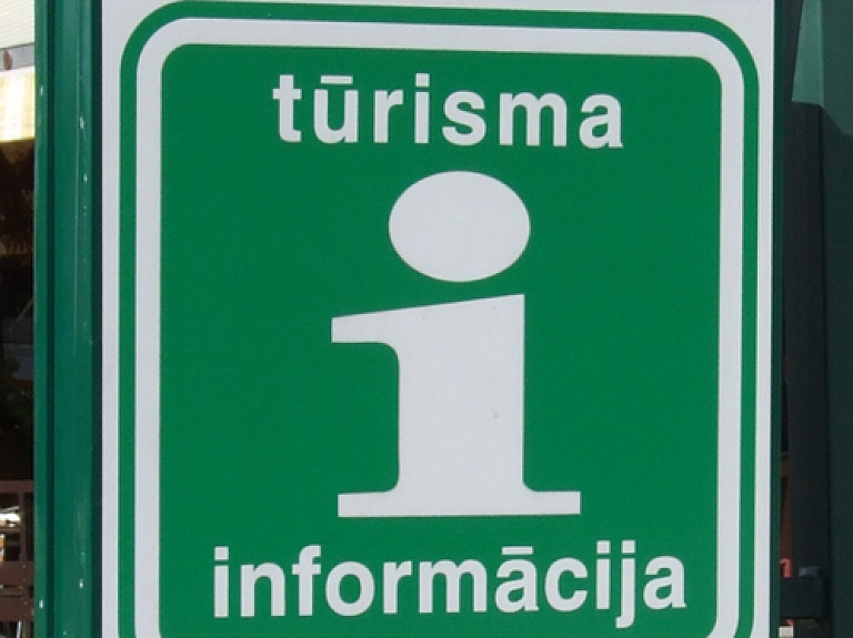 Valmieras Tūrisma informācijas centrs piedāvā audiogidu arī vācu valodā

