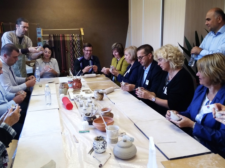 Limbažu novada pašvaldības delegācija apmeklēja Paņevežas rajonu

