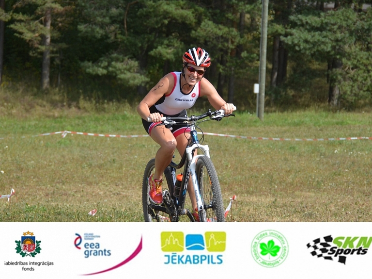 Jēkabpilī aktīvi aizvadīts "Videsvelo Mežaparkā"