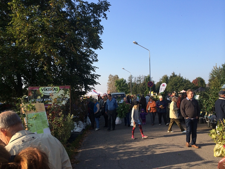 Atklās Rudens Stādu parādi

