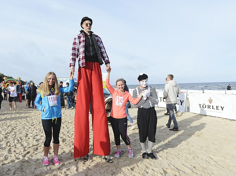 "Jūrmalas skriešanas svētku" apmeklētājus gaida krāšņa izklaides programma