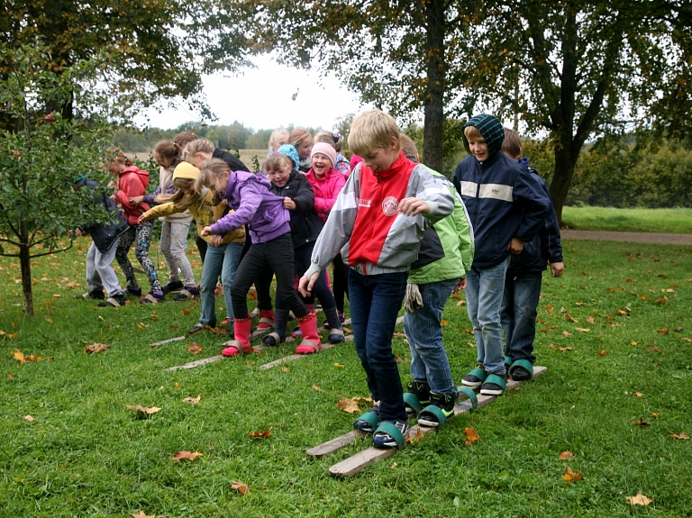 Rudens saulgriežus svinēs Pastariņa muzejā

