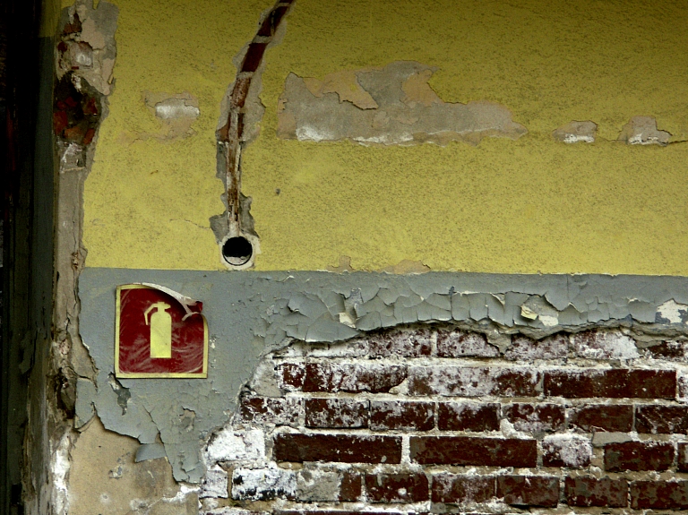 "Skonto būve" gaida likumīgu risinājumu ēku demontāžai gudrona dīķu projektā