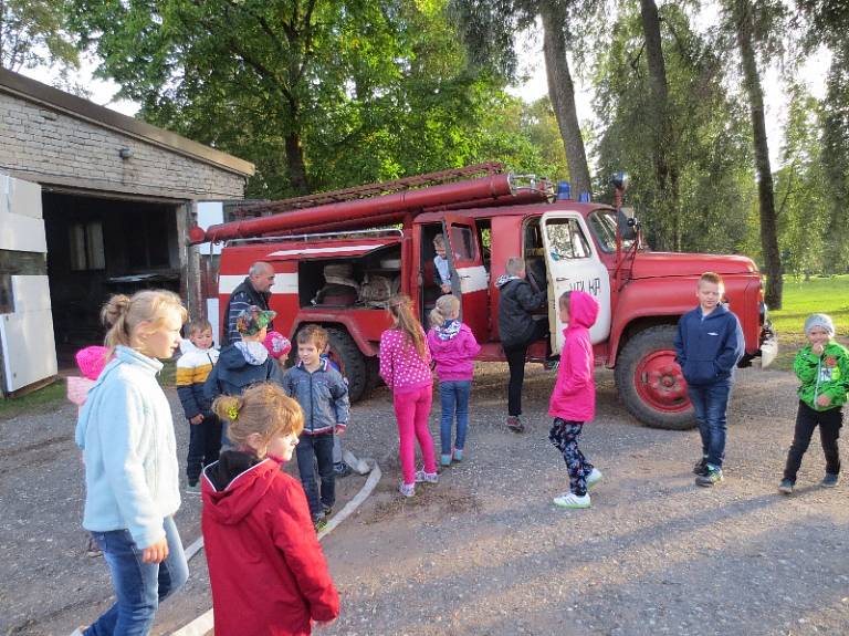 Vijciema pamatskolā aizvadīta Drošības nedēļa

