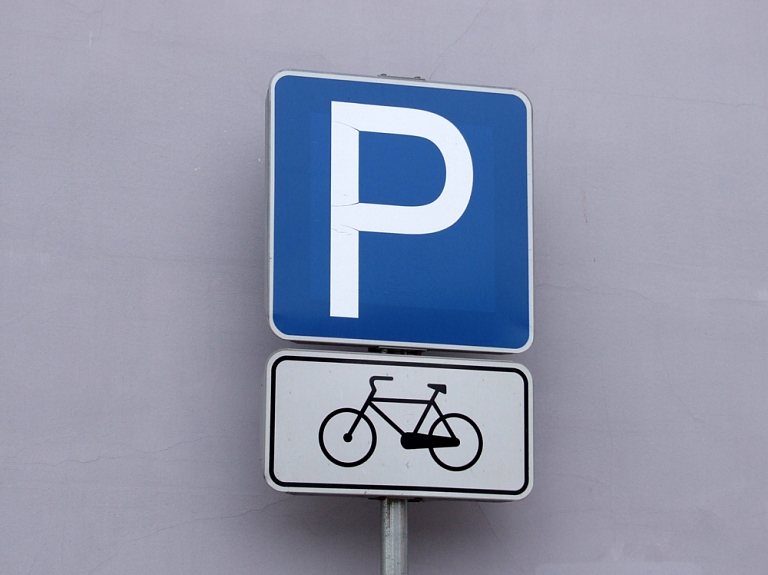 Strenču novada dome saņem apbalvojumu konkursā "Draudzīgs velosipēdistam"

