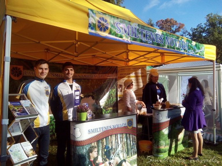 Smiltenes novads piedalās Latvijas tūrisma informācijas tirgū Gulbenē

