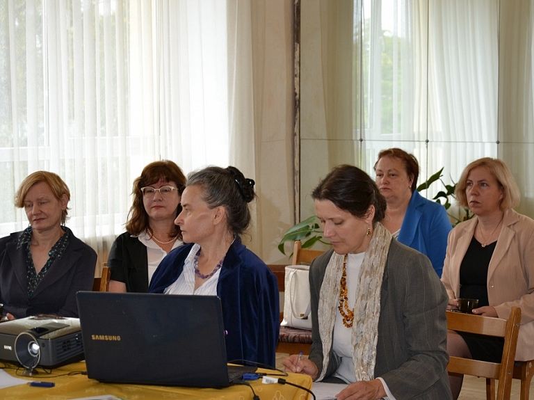 Limbažu mākslas skolā norisinās akreditācija

