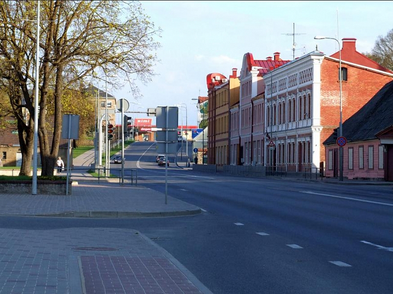 Bauskas novadā

grūtības ar dzīvojamās mājas pārvaldīšanu