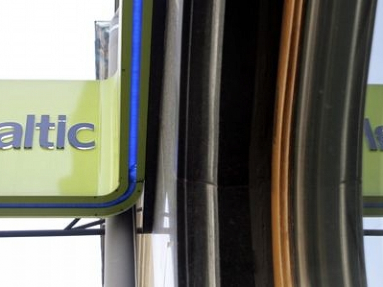 Krastiņš: Iespējamais "airBaltic" investors vēl nav zaudēts, bet mūžīgi negaidīs

