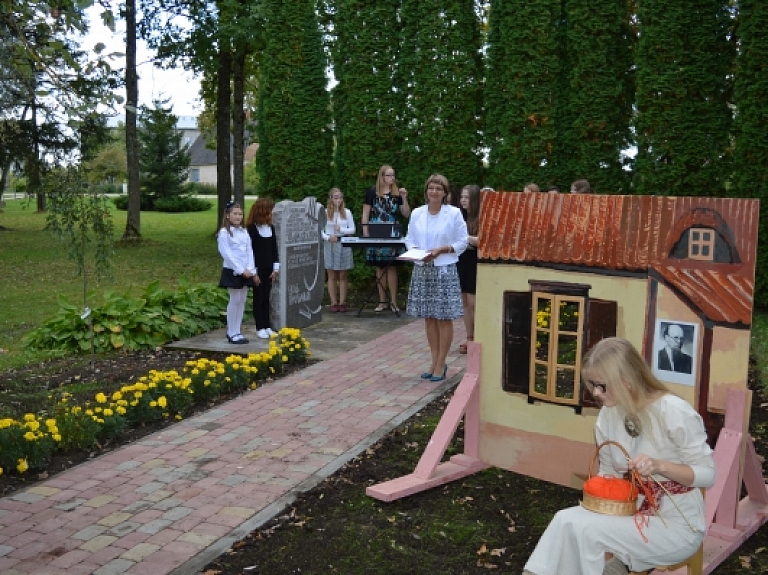 Līvānos īstenots projekts "Lai akmens sirds stāsta"