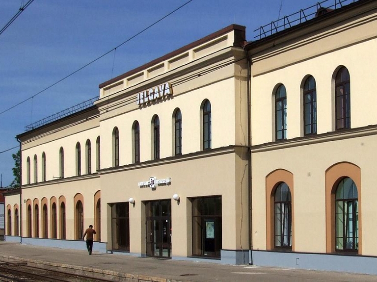 Noskaidroti atrodi Jelgavas pilsētas karogu uzvarētāji