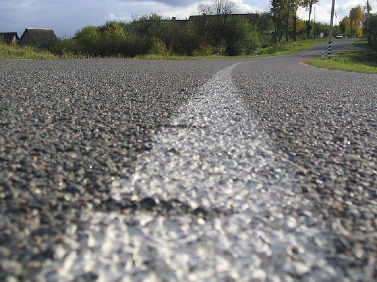 Tukuma novadā plāno pārbūvēt autoceļu posmus 43,7 kilometru garumā

