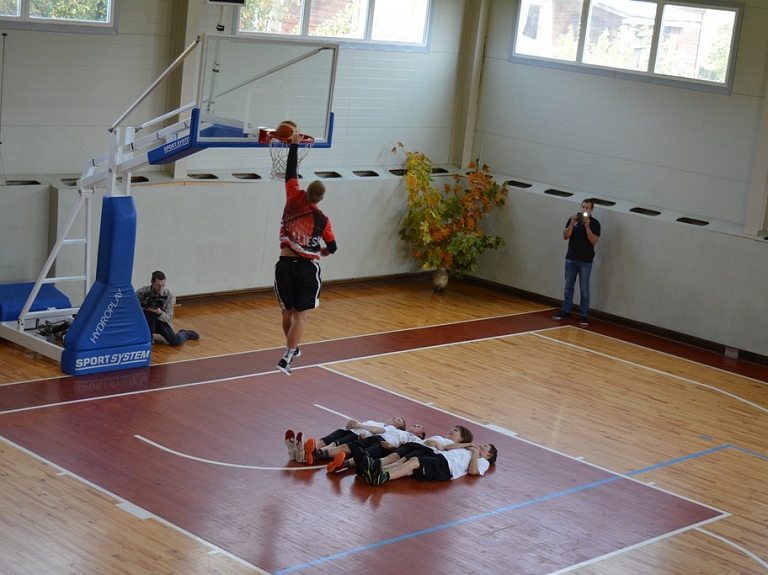 Rugāju sporta centrā papildināta sporta inventāra bāze


