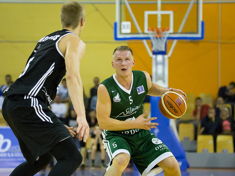 "Valmiera/ORDO" sezonu sāk ar uzvaru pret Latvijas čempionvienību "VEF Rīga"