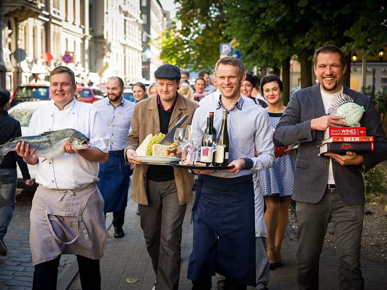 Restorāns "Riviera" apmeklētājus gaidīs jaunā vietā