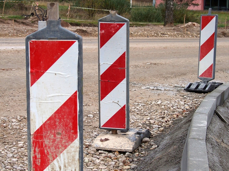 Remontdarbu dēļ Rīgā slēgs satiksmi Sporta ielas posmā

