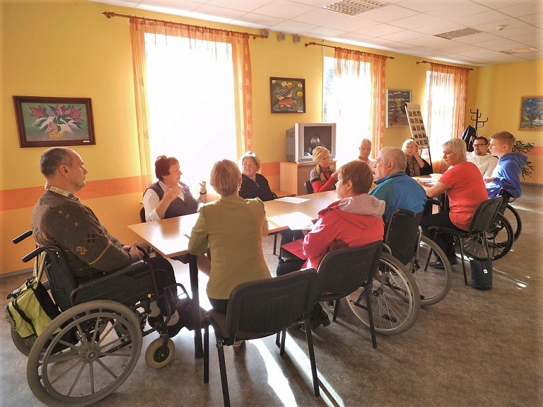 Tikšanās Sociālajā dienestā par pašvaldības atbalstu

