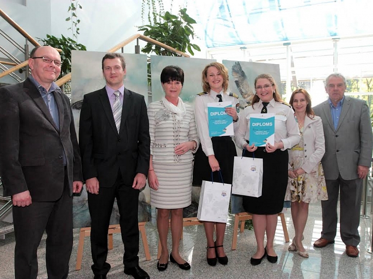 Rīgas osta

 izsludina konkursu skolēniem