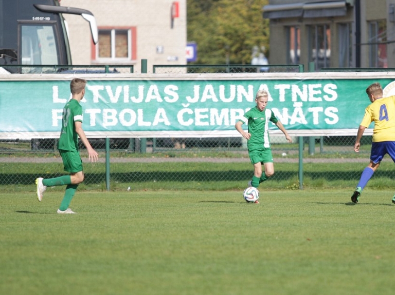 Treniņu centrā "Staicele" norisināsies Latvijas Jaunatnes futbola čempionāta sezonas finālturnīrs

